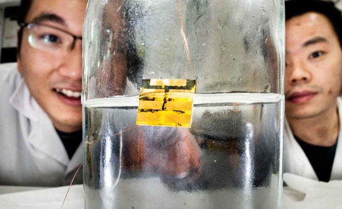 “Fully recyclable” solar cells showcase using water as a solvent