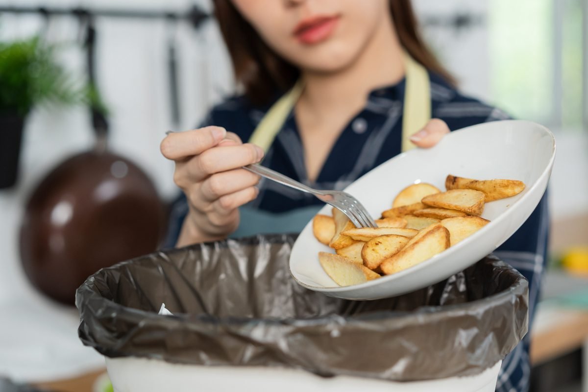 AI could stop hotels and restaurants wasting food, energy and talent: why aren’t they using it?