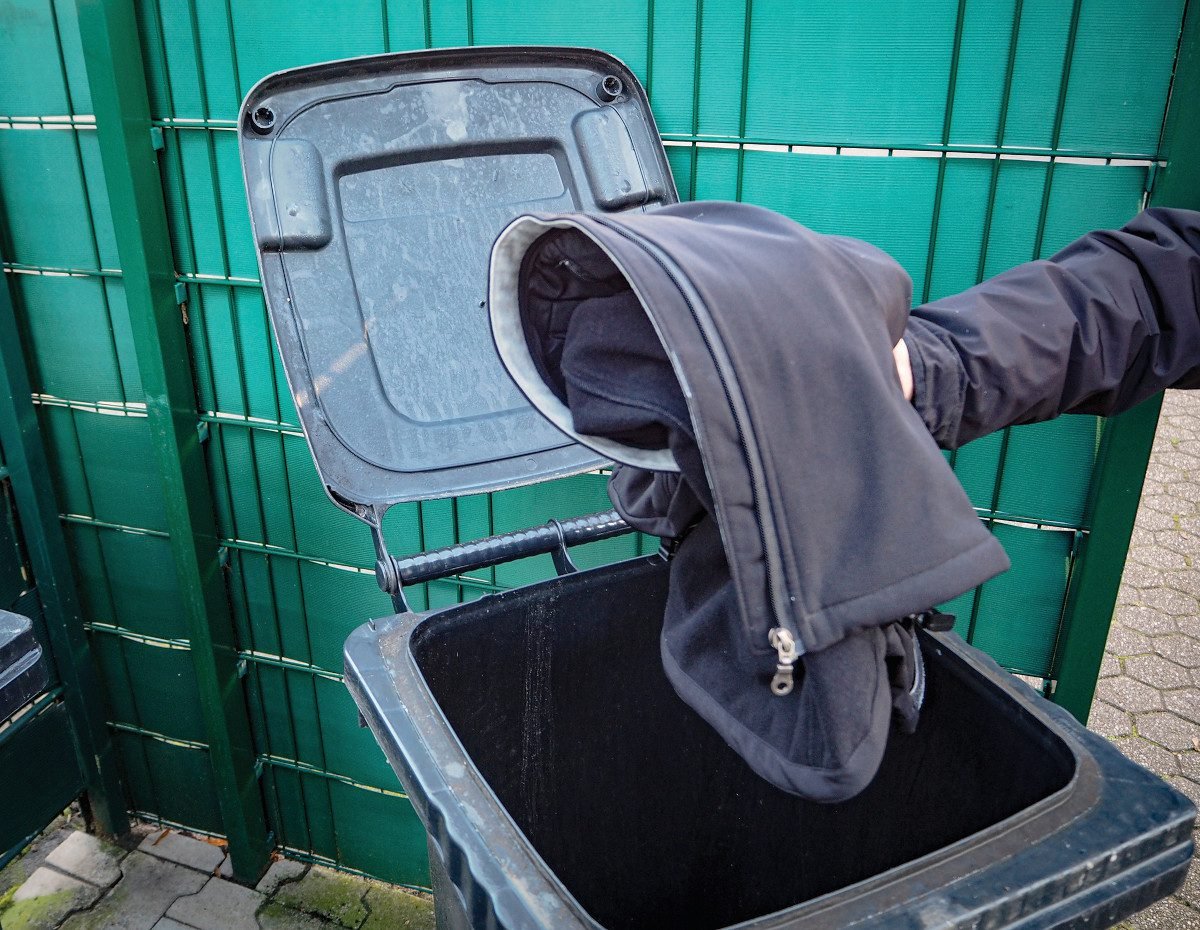 New EU rules aim to stop the destruction of unsold clothes and shoes