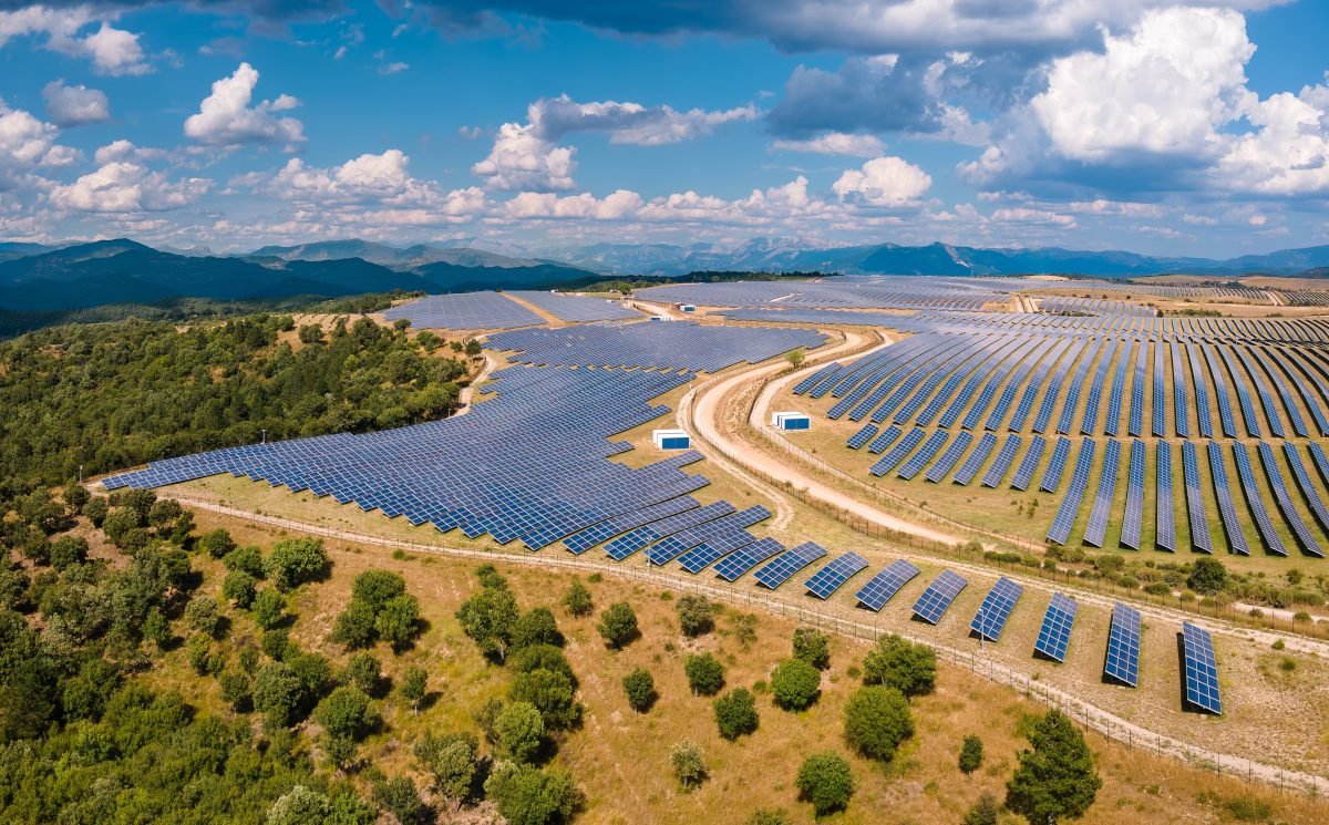 Solar becomes EU’s largest power source as June output hits record high