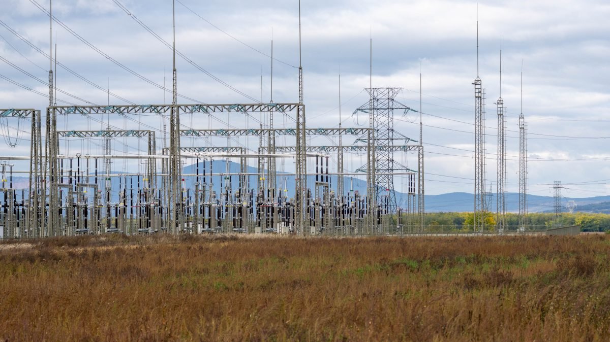 Iran-linked cyber attack reportedly shuts UK energy generator for four days