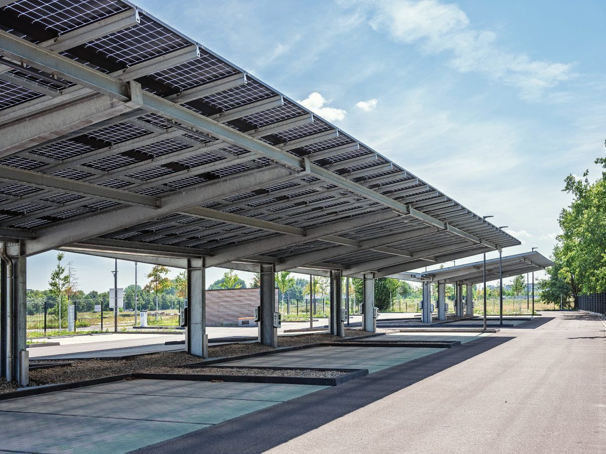 Councils urged to join up climate adaptation and net zero